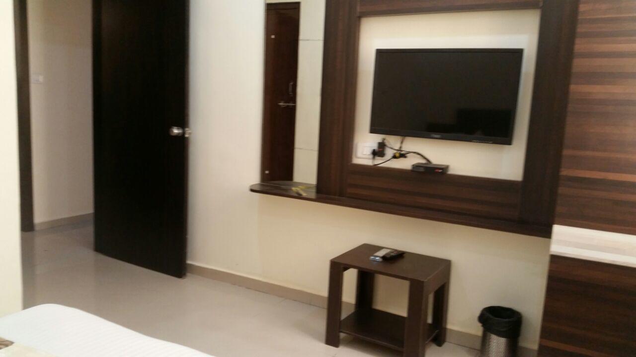 Hotel Cg Plaza Ahmedabad Exterior foto