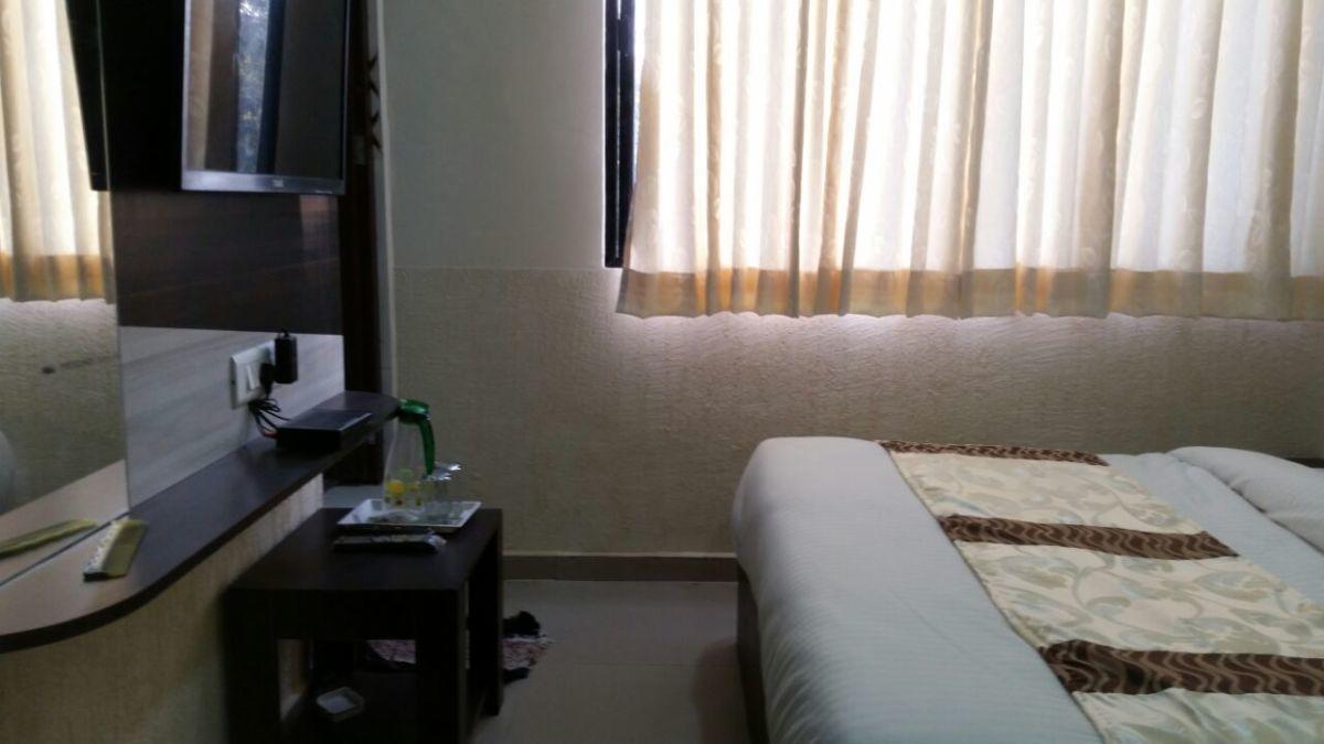 Hotel Cg Plaza Ahmedabad Exterior foto